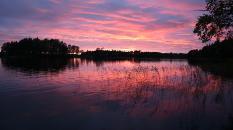 iltarusko Karijärvellä