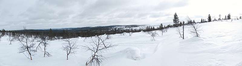 Näkymä Kaunispään rinteeltä Iisakkipäälle
