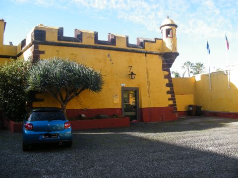 funchal linnoitus rannalla