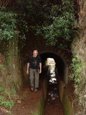 pieni tunneli
