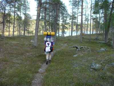 Matkalla Suomujoelle - 17544 Bytes